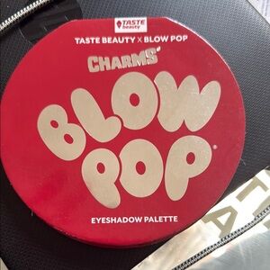 x Blow Pop Eyeshadow Palette - Vibrant Red